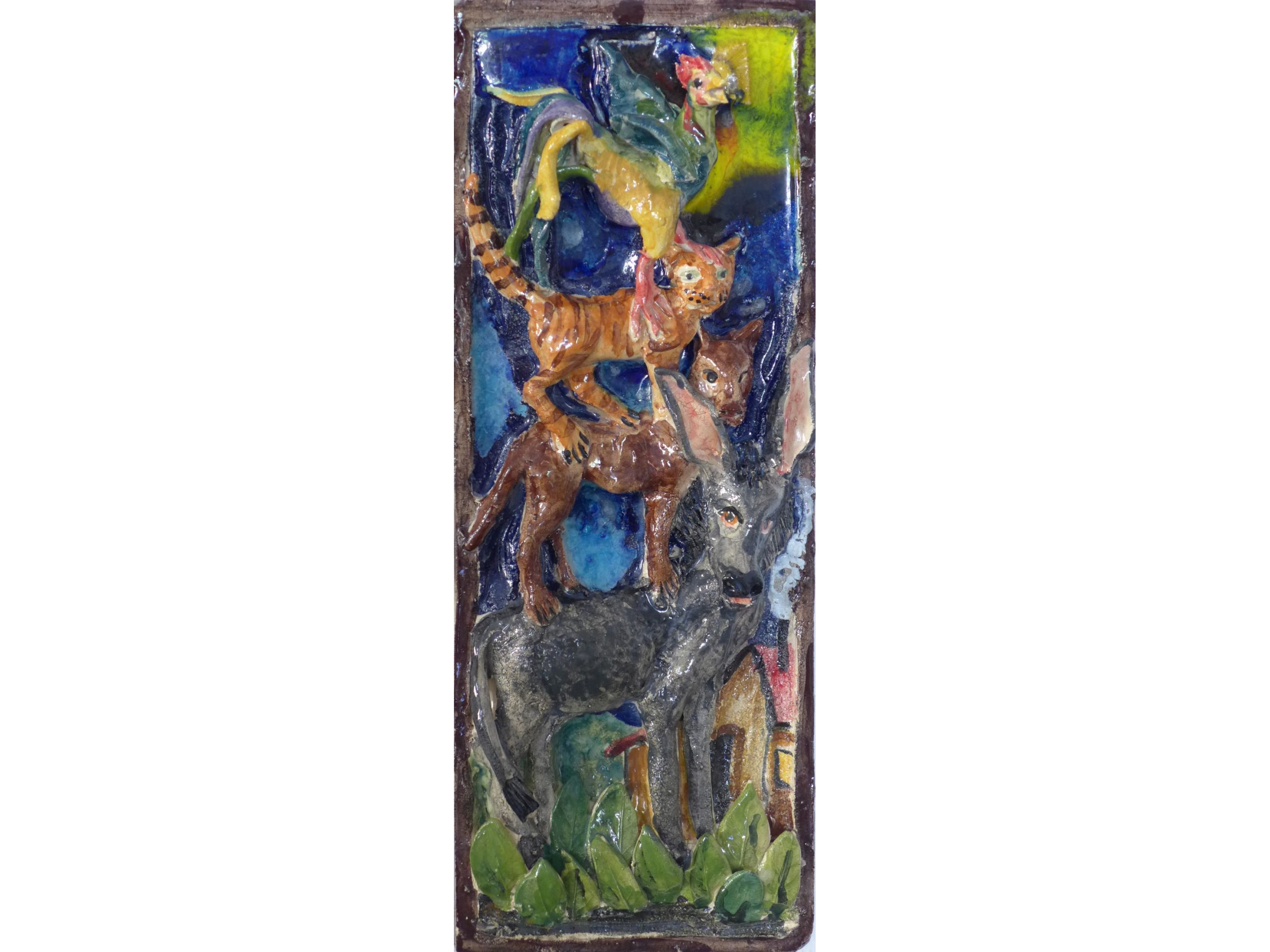 Judith Kösel, 'Bremer Stadtmusikanten', 2021, Keramik, 42 x 16 cm, 120 € 
